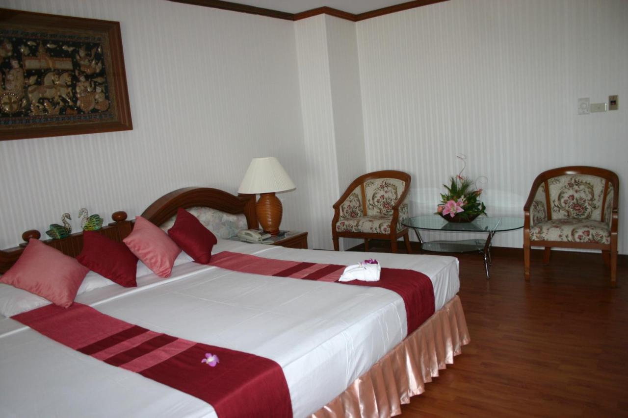 Chiangmai Ratanakosin Hotel Chiang Mai Extérieur photo