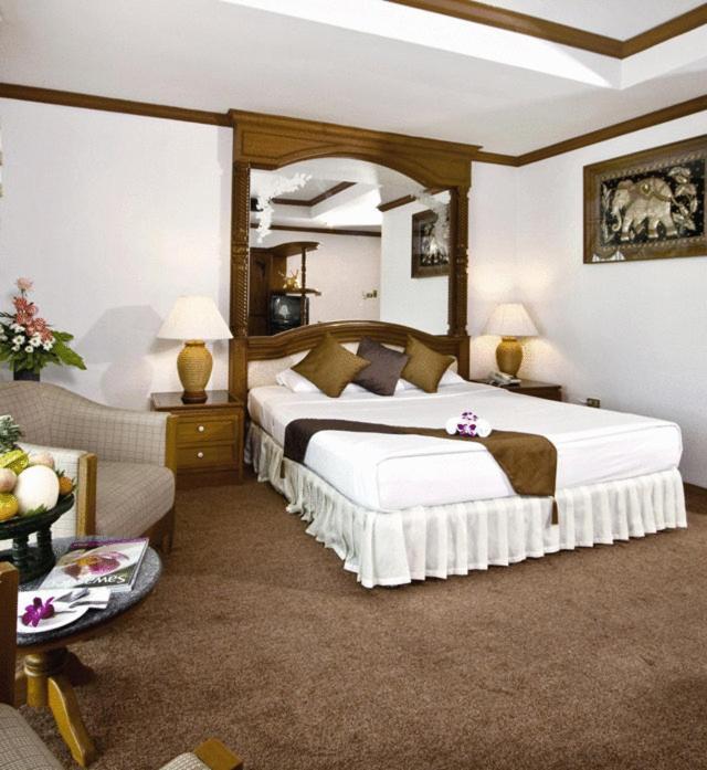Chiangmai Ratanakosin Hotel Chiang Mai Extérieur photo